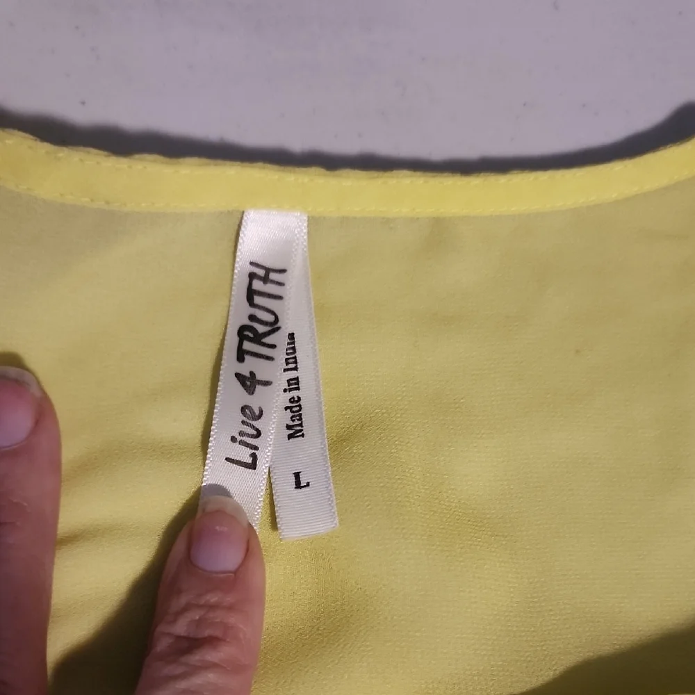 Live 4 Truth Yellow Cuffed Sleeve Polo Blouse - Picture 2 of 8